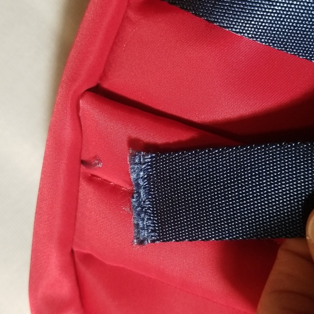 TOMMY HILFIGER RED NYLON BACKPACK - Picture 8 of 8